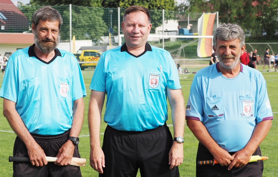 Seminář rozhodčích OFS Hradec sobota 26. 6. v 10 hodin.